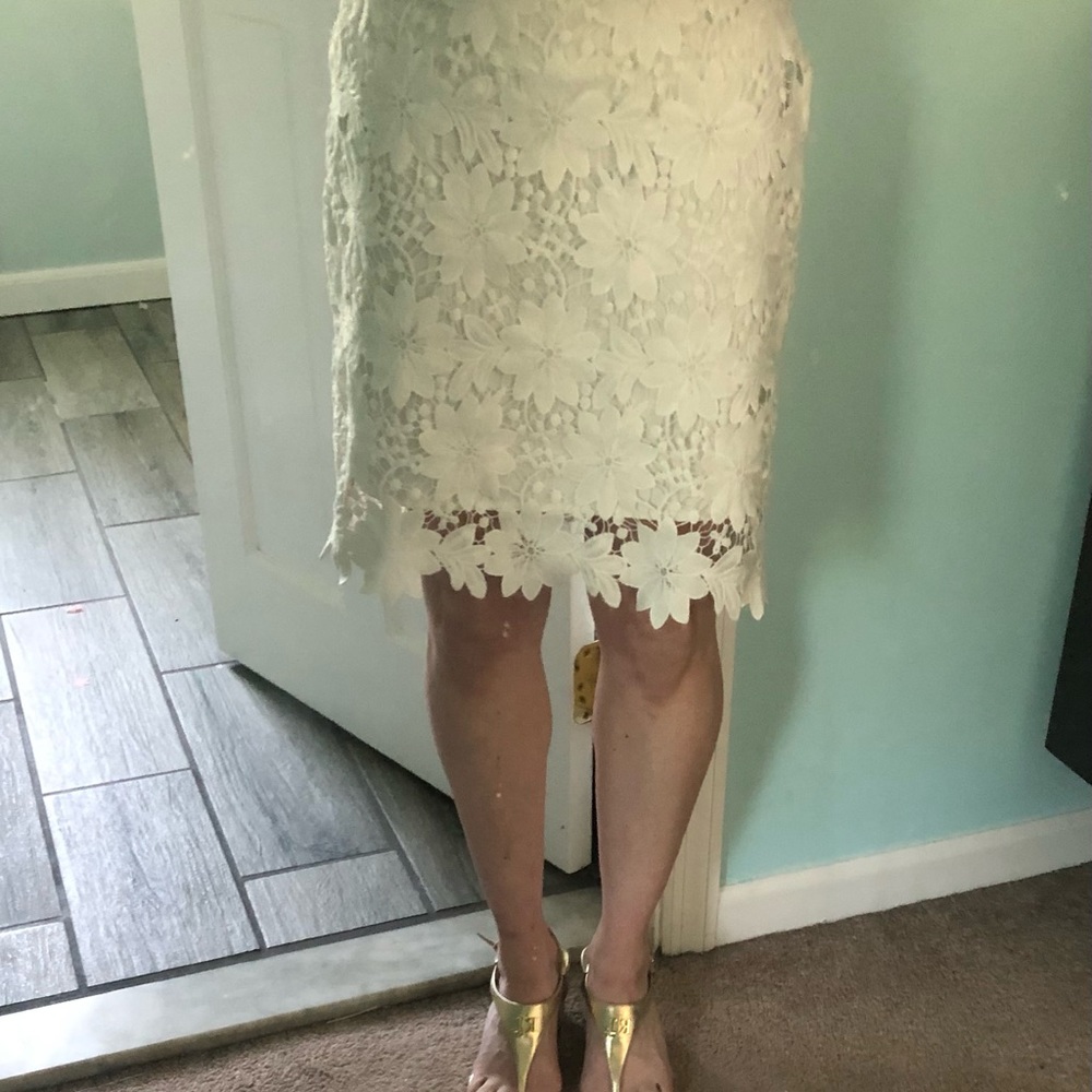Crochet lace overlay pencil skirt EUC
